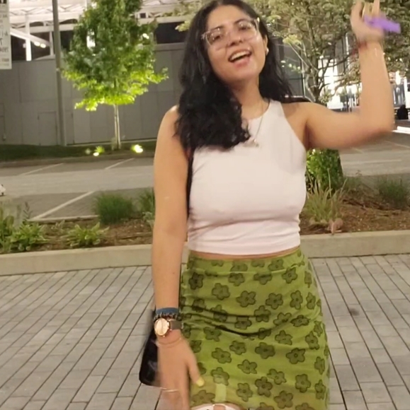 Meet your Posher, Maryann - Picture 2 of 3